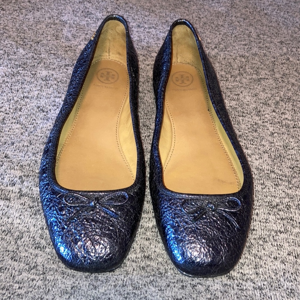 Tory Burch Laila 2 Driver Ballet Crinkle Metallic